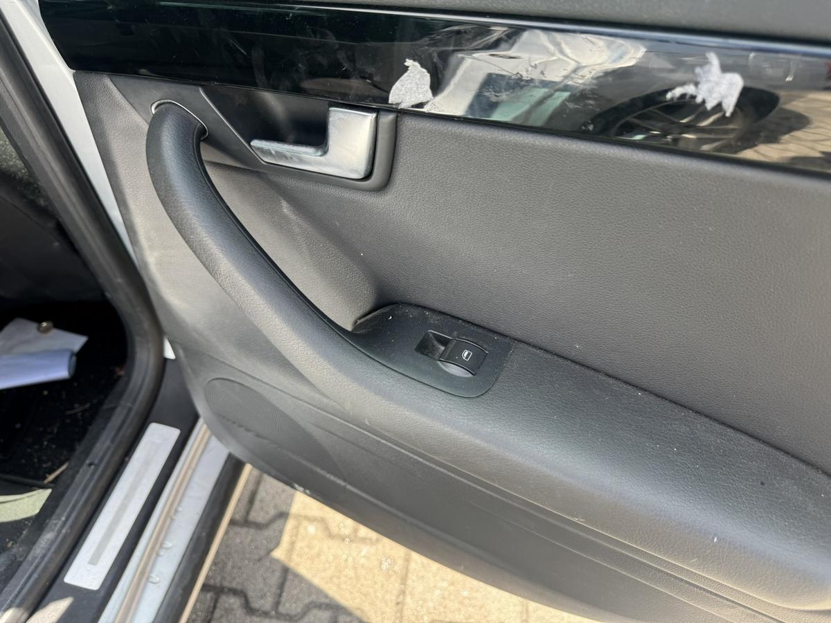 Seat Exeo original T&uuml;r hinten rechts LS7Y Lunasilber Kombi Rohbau Bj.2010
